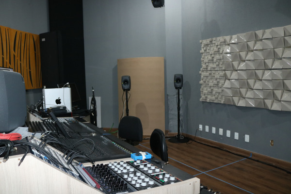 Laboratório de som imersivo